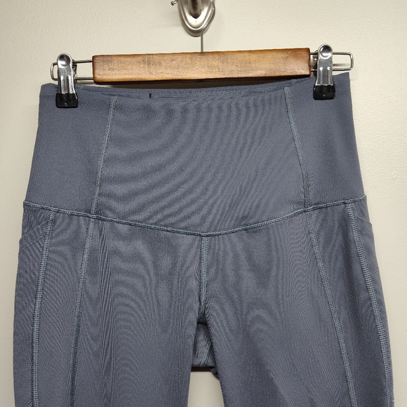 Victoria's Secret VSX Sport Knockout Leggings Women's Size S Blue Stretch - Picture 2 of 7